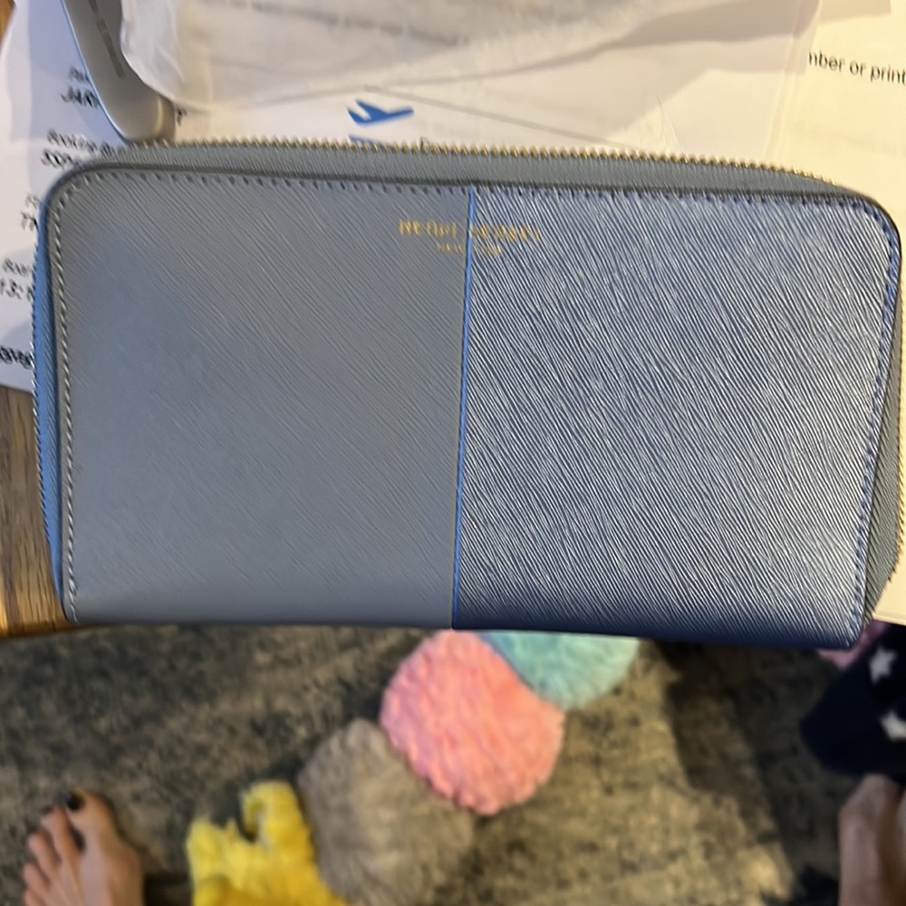 Henri Bendel Wallet